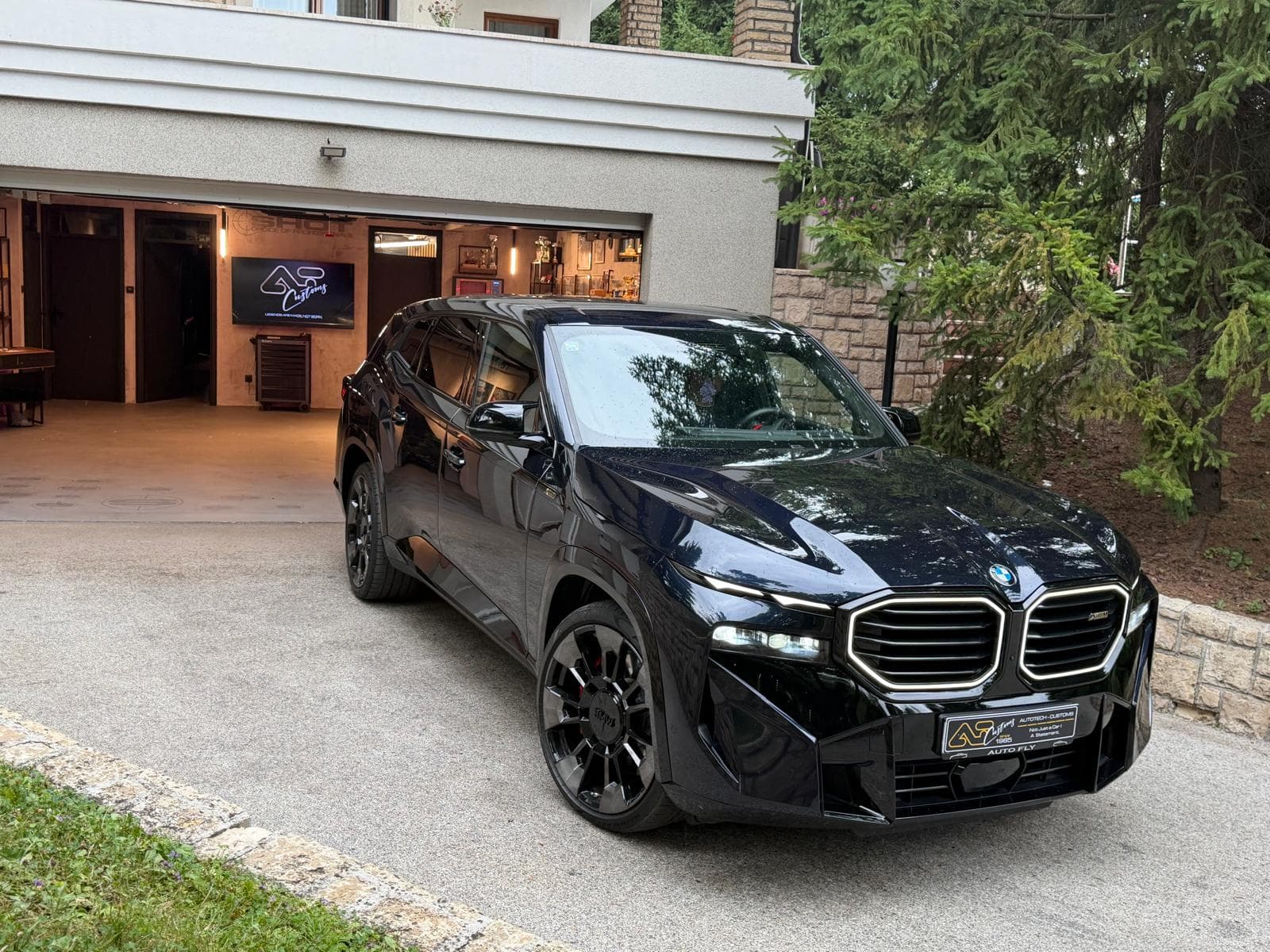 BMW XM
